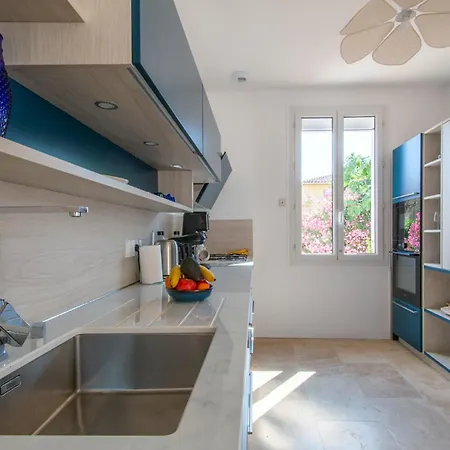 Frontignan, Azzura, Piscine * פרונטיניאן